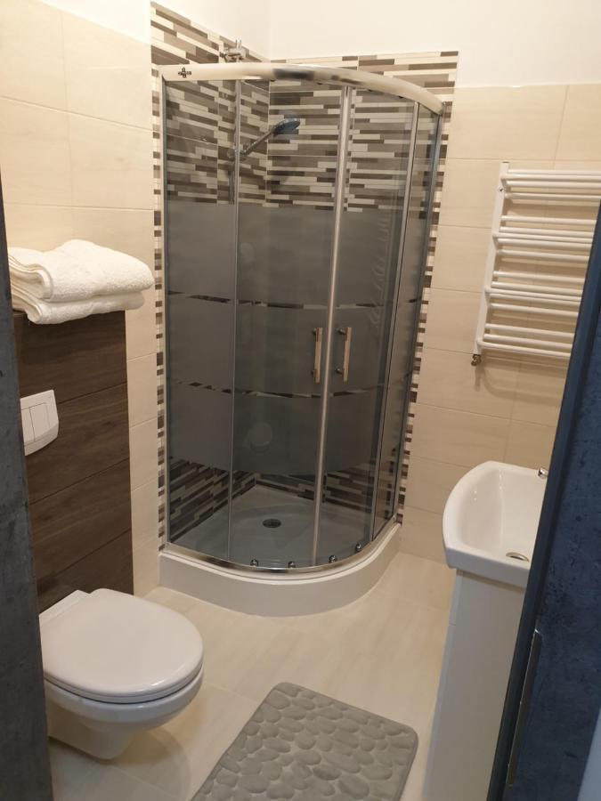 Motel Na Stacji Paliw Устроне-Морське Екстер'єр фото